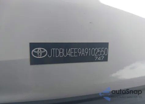 2010 Toyota Corolla z USA, uszkodzony, nr VIN JTDBU4EE9A9102550